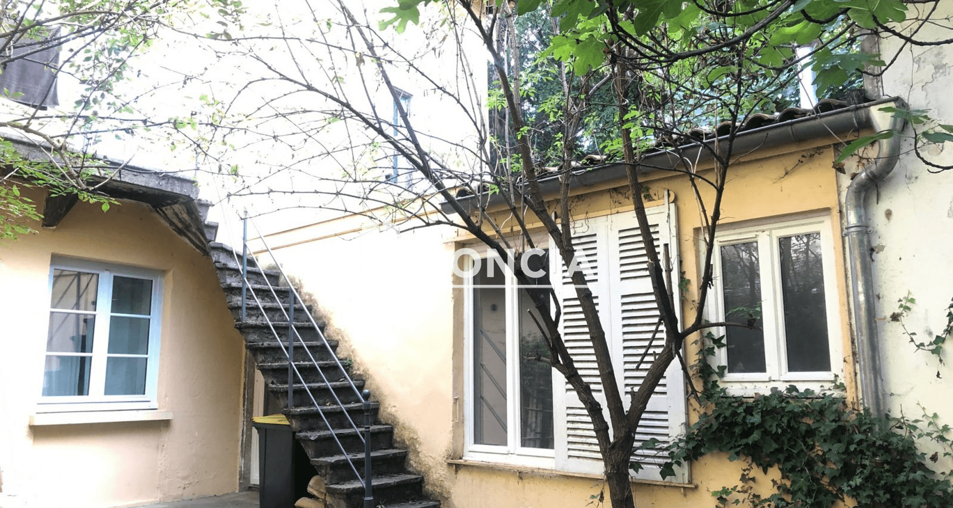 Maison 5 pièces (168.83 m²) à louer - Saint-germain-au-mont-d'or (69650)