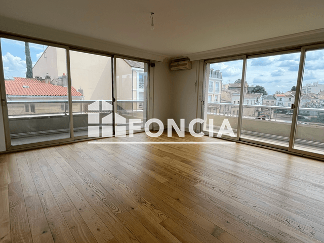 Appartement 6 pièces (186.86 m²) à louer - Niort (79000)