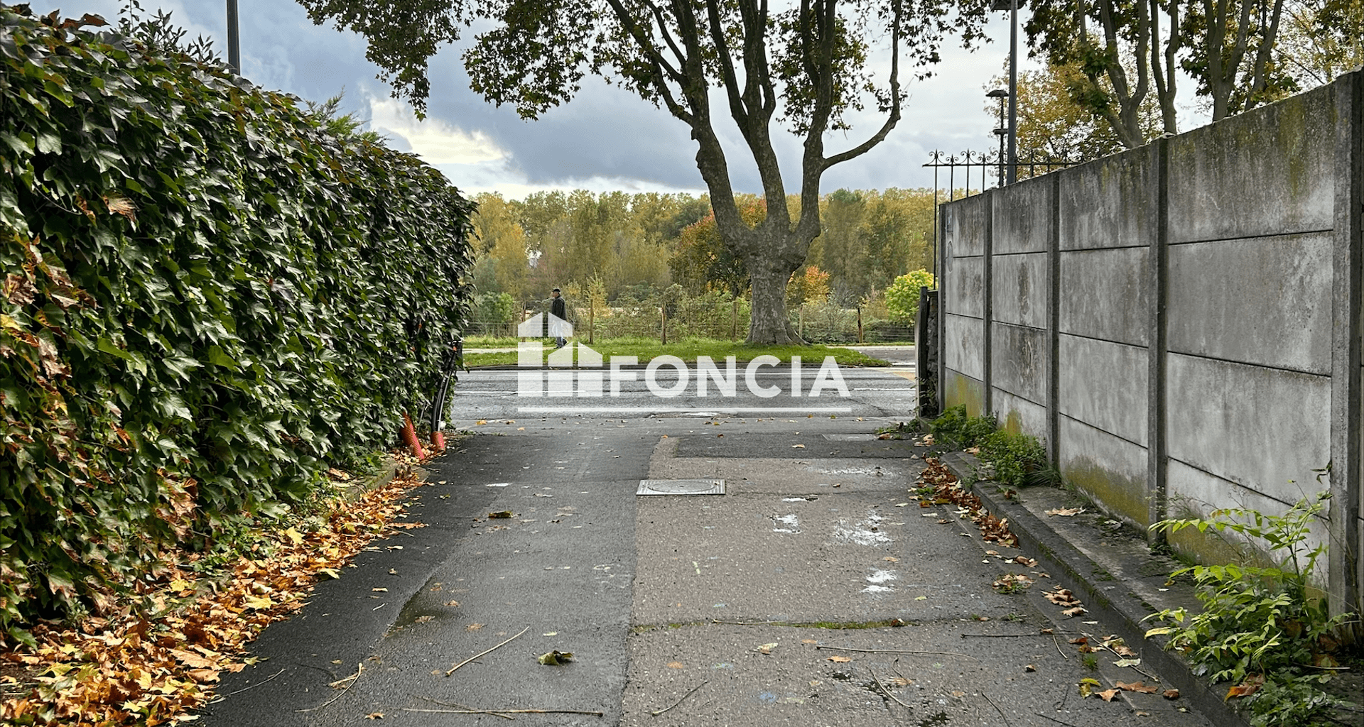 Studio meublé (12.6 m²) à louer - Orléans (45000)