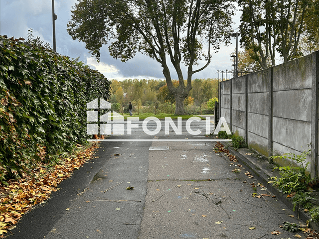 Studio meublé (12.6 m²) à louer - Orleans (45000)