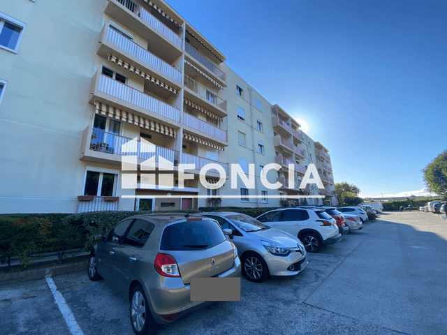 Appartement 3 pièces (79 m²) à louer - Hyeres (83400)