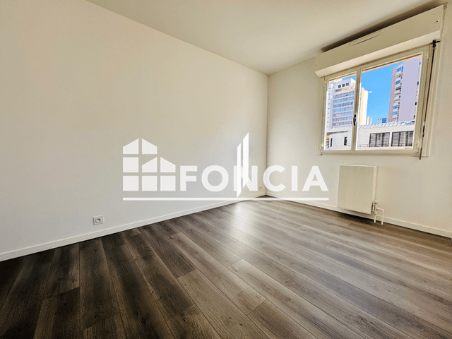 Appartement 3 pièces (72 m²) à louer - Toulon (83000)