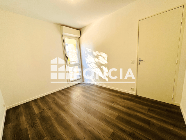 Appartement 3 pièces (72 m²) à louer - Toulon (83000)