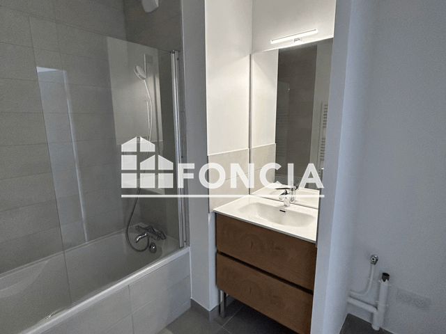 Appartement 3 pièces (63.29 m²) à louer - Clermont-ferrand (63100)