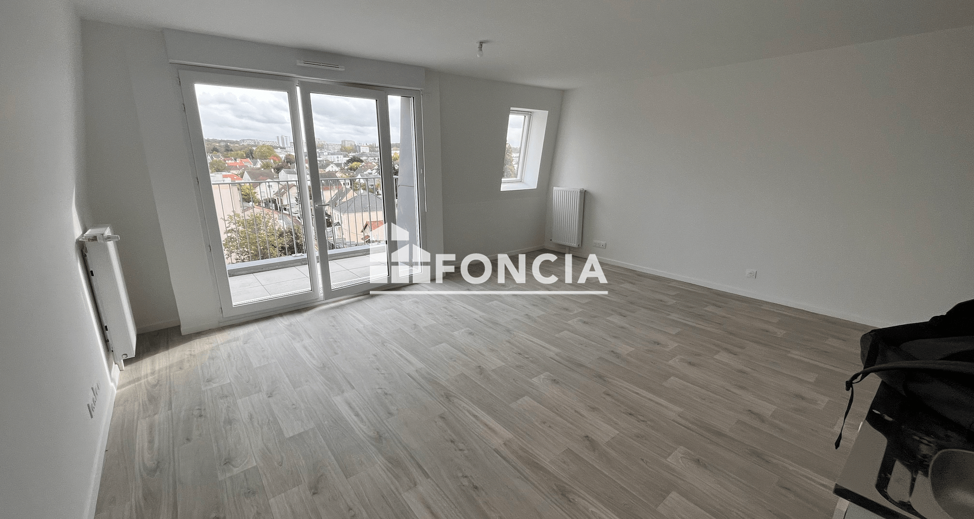 Appartement 4 pièces (80.43 m²) à louer - Livry-gargan (93190)