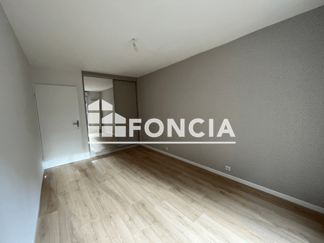 Appartement 3 pièces (70.96 m²) à louer - Chamalieres (63400)