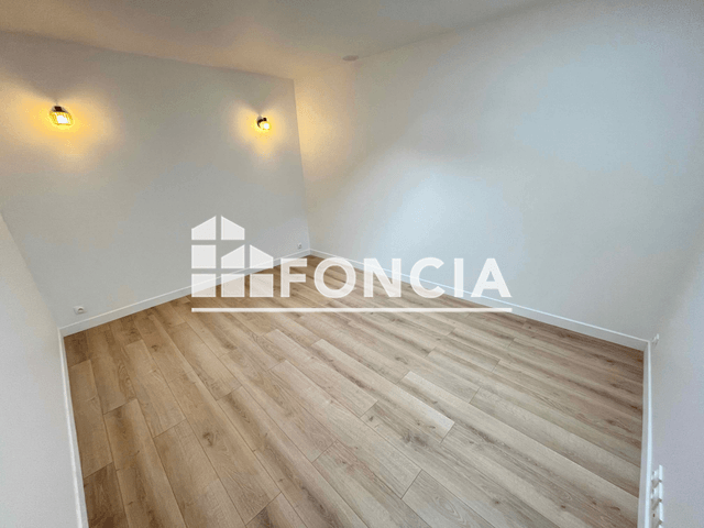 Maison 5 pièces (105 m²) à louer - Tours (37000)
