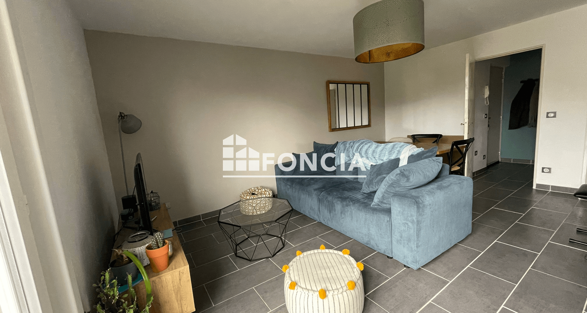 Appartement meublé 2 pièces (55.145 m²) à louer - Décines-charpieu (69150)