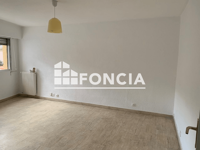 Studio (32.68 m²) à louer - St Laurent Du Var (06700)
