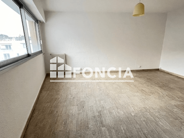 Studio (32.68 m²) à louer - St Laurent Du Var (06700)