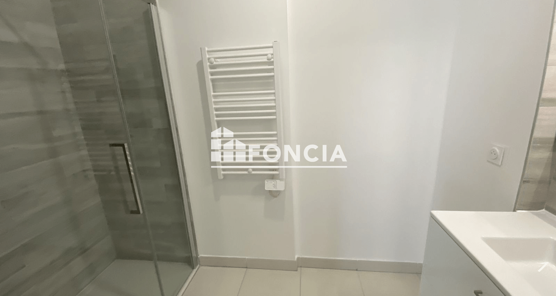 Appartement 2 pièces (43.01 m²) à louer - Marseille 8ᵉ (13008)