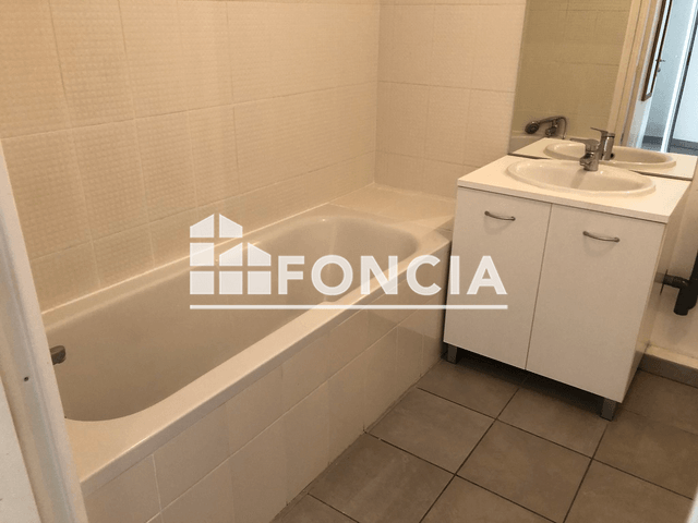 Appartement 2 pièces (45.04 m²) à louer - Marseille 3ᵉ (13003)