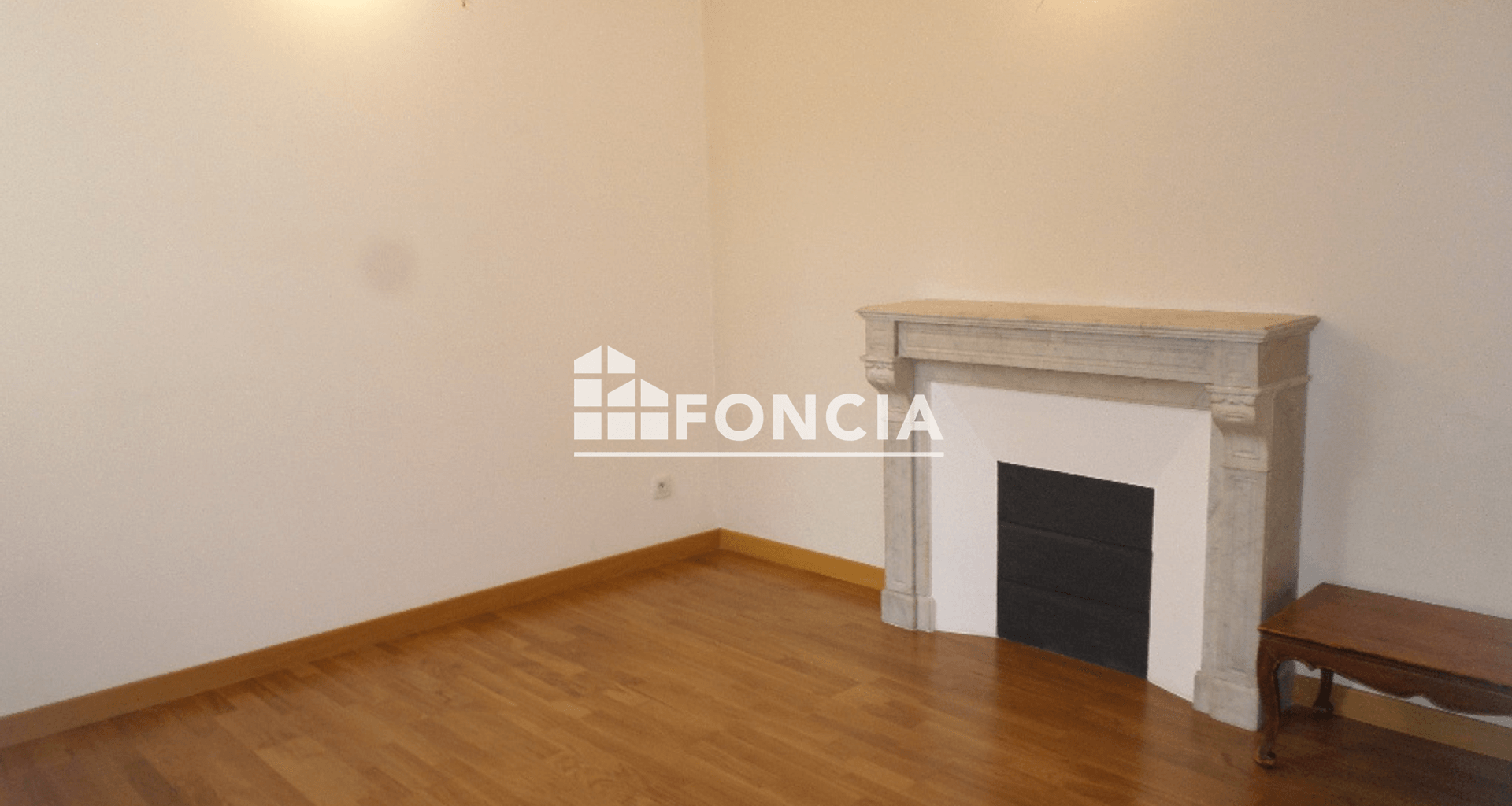 Appartement 2 pièces (45.3 m²) à louer - Marseille 2ᵉ (13002)