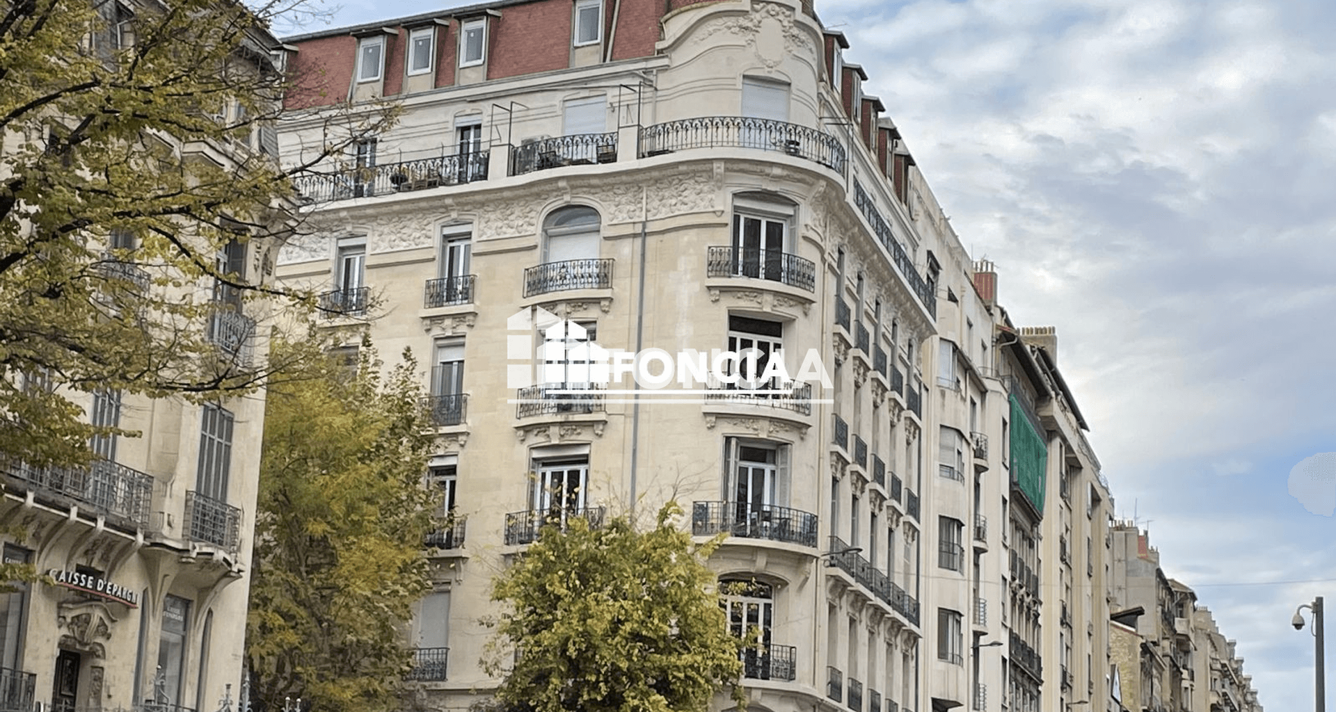Appartement 7 pièces (330.34 m²) à louer - Marseille 8ᵉ (13008)