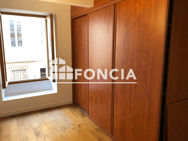 Appartement 3 pièces (60.7 m²) à louer - Marseille 1ᵉʳ (13001)