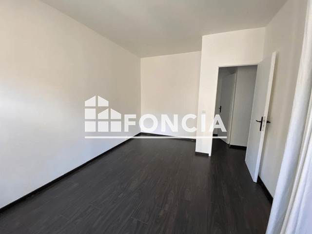 Appartement 3 pièces (77.08 m²) à louer - Marseille 1ᵉʳ (13001)
