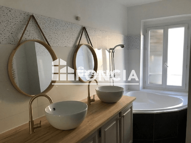 Appartement 3 pièces (77.08 m²) à louer - Marseille 1ᵉʳ (13001)