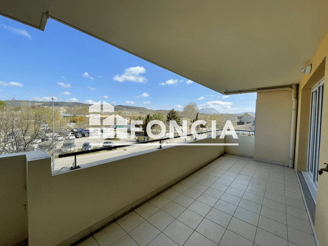 Appartement 4 pièces (77.38 m²) à louer - Aix En Provence (13100)
