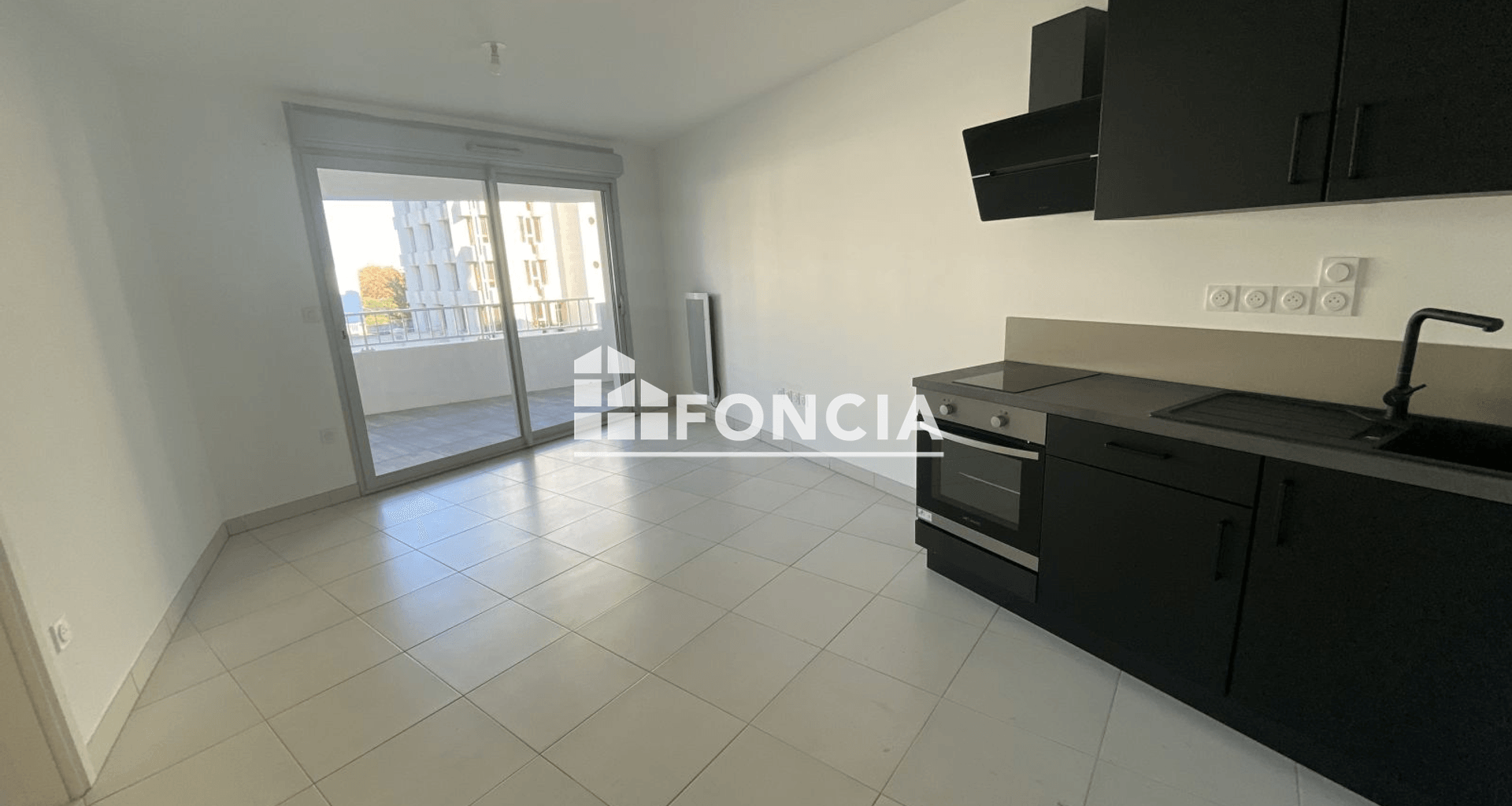 Appartement 2 pièces (43.01 m²) à louer - Marseille 8ᵉ (13008)