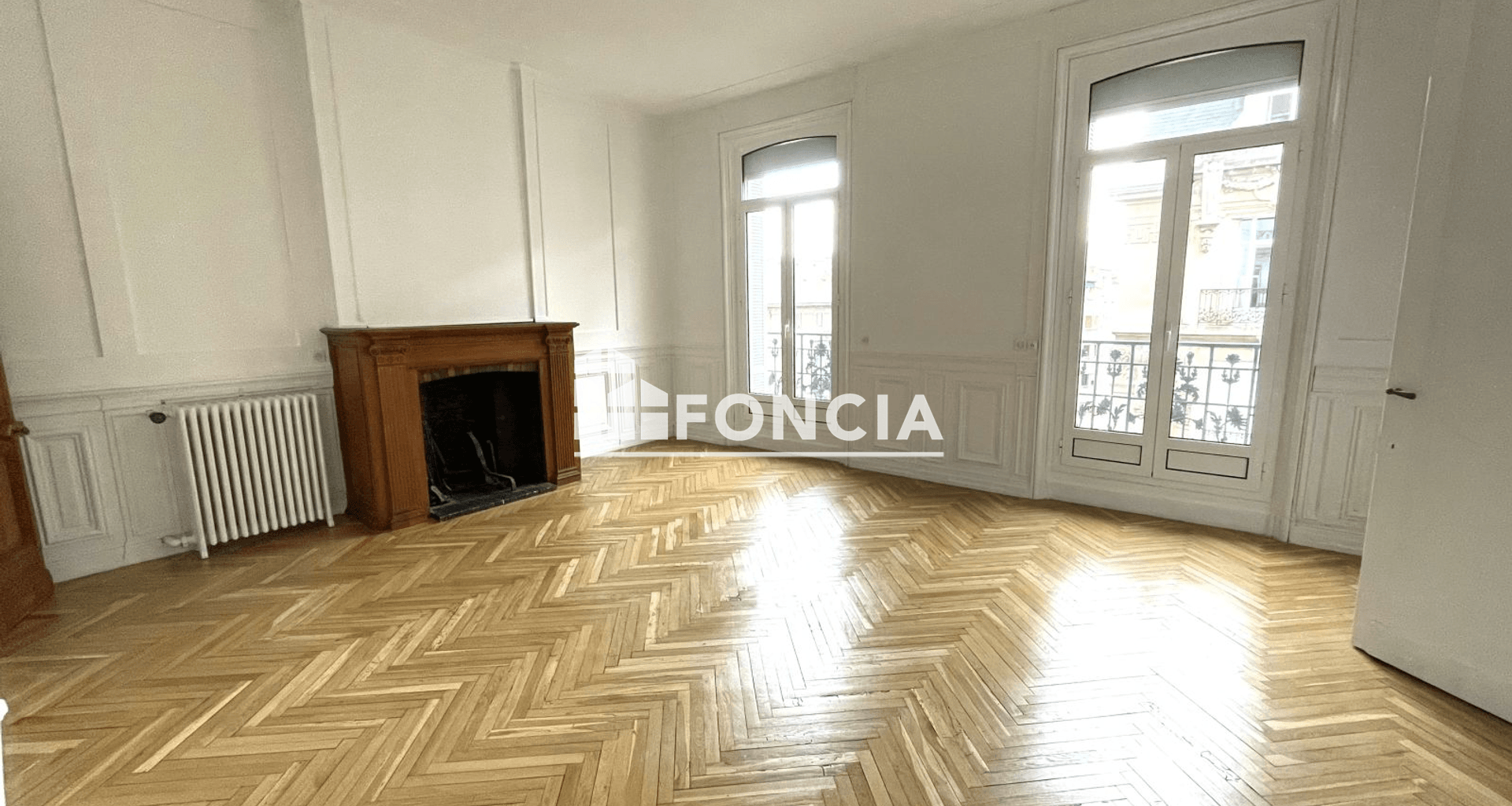 Appartement 7 pièces (330.34 m²) à louer - Marseille 8ᵉ (13008)