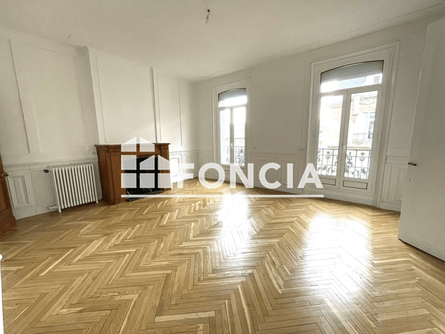Appartement 7 pièces (330.34 m²) à louer - Marseille 8ᵉ (13008)