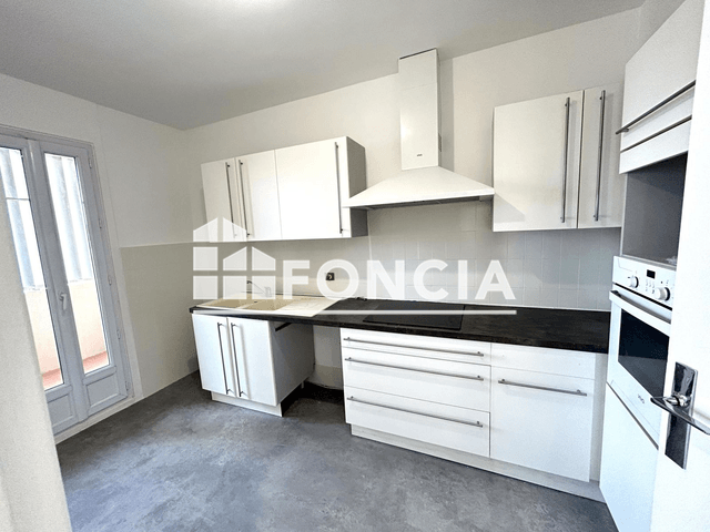 Appartement 4 pièces (93.76 m²) à louer - Marseille 8ᵉ (13008)