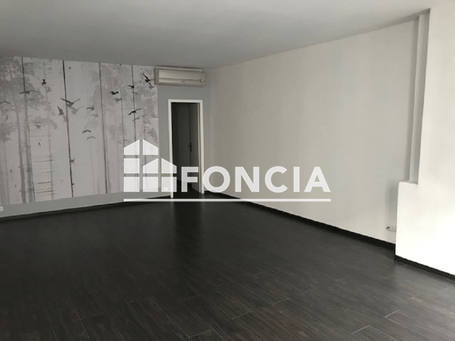 Appartement 3 pièces (77.08 m²) à louer - Marseille 1ᵉʳ (13001)