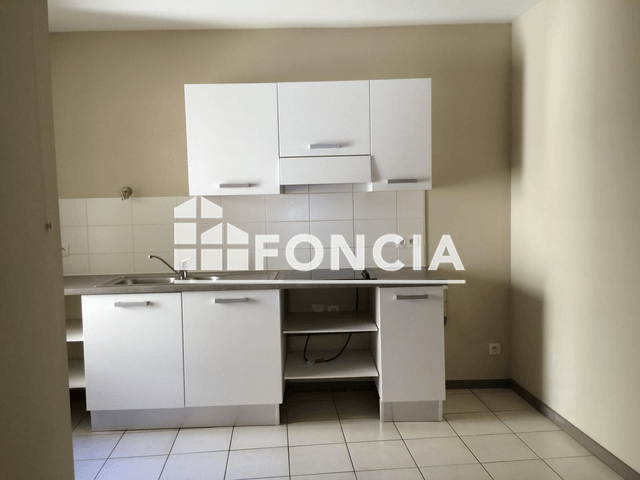 Appartement 4 pièces (120.97 m²) à louer - Beziers (34500)