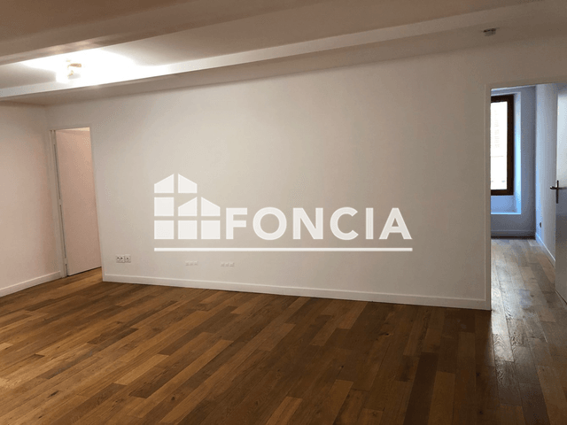 Appartement 3 pièces (60.7 m²) à louer - Marseille 1ᵉʳ (13001)