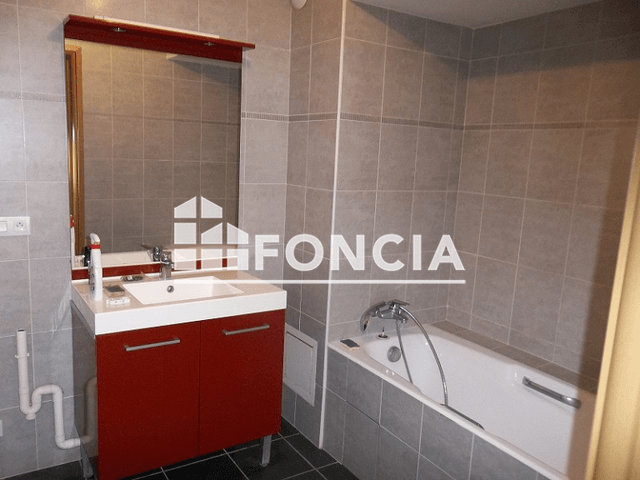 Appartement 3 pièces (69.53 m²) à louer - Challes Les Eaux (73190)