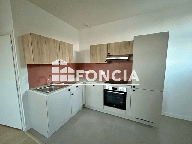 Appartement 3 pièces (72.48 m²) à louer - Armentieres (59280)
