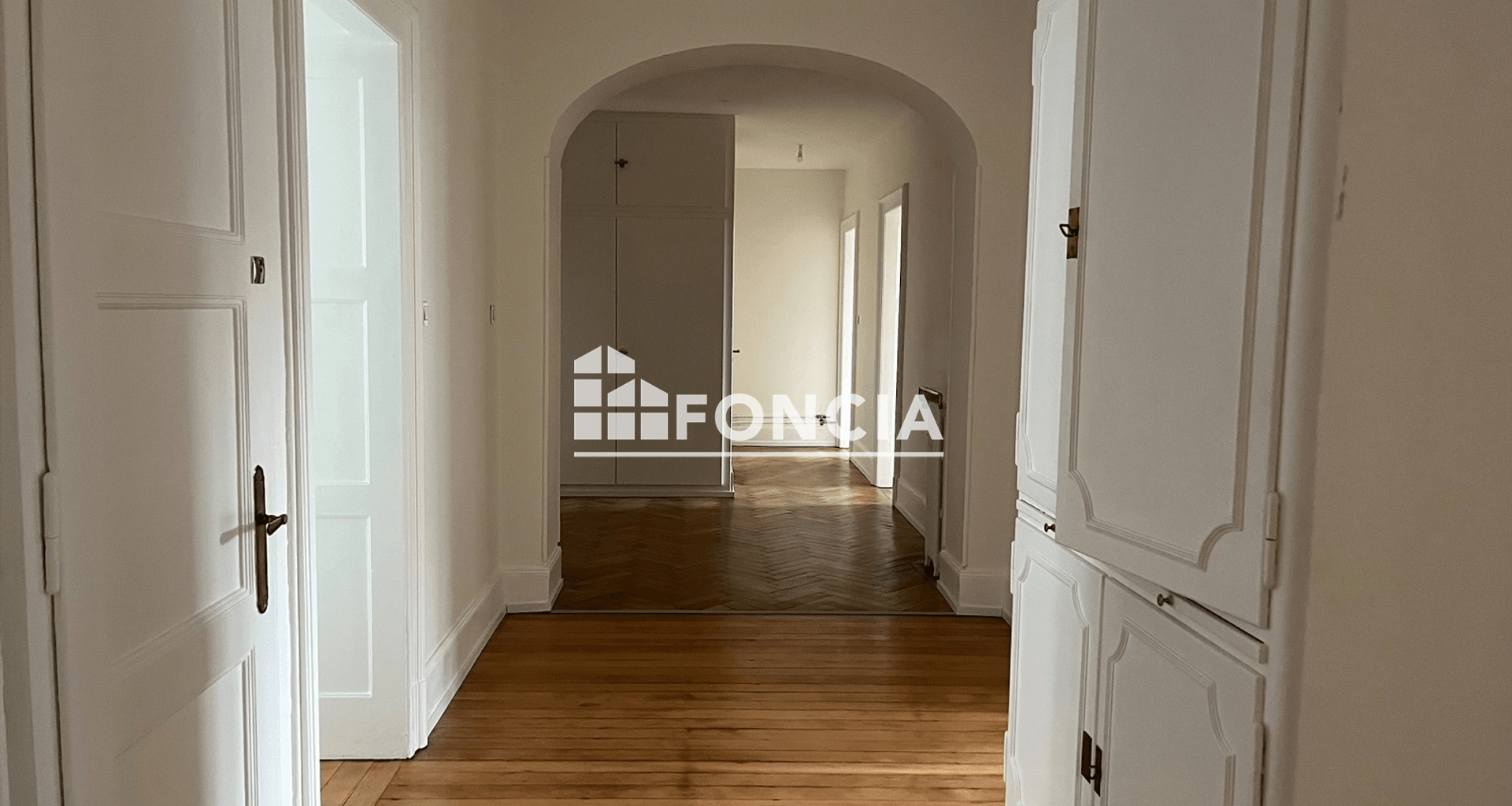 Appartement 6 pièces (176 m²) à louer - Strasbourg (67000)