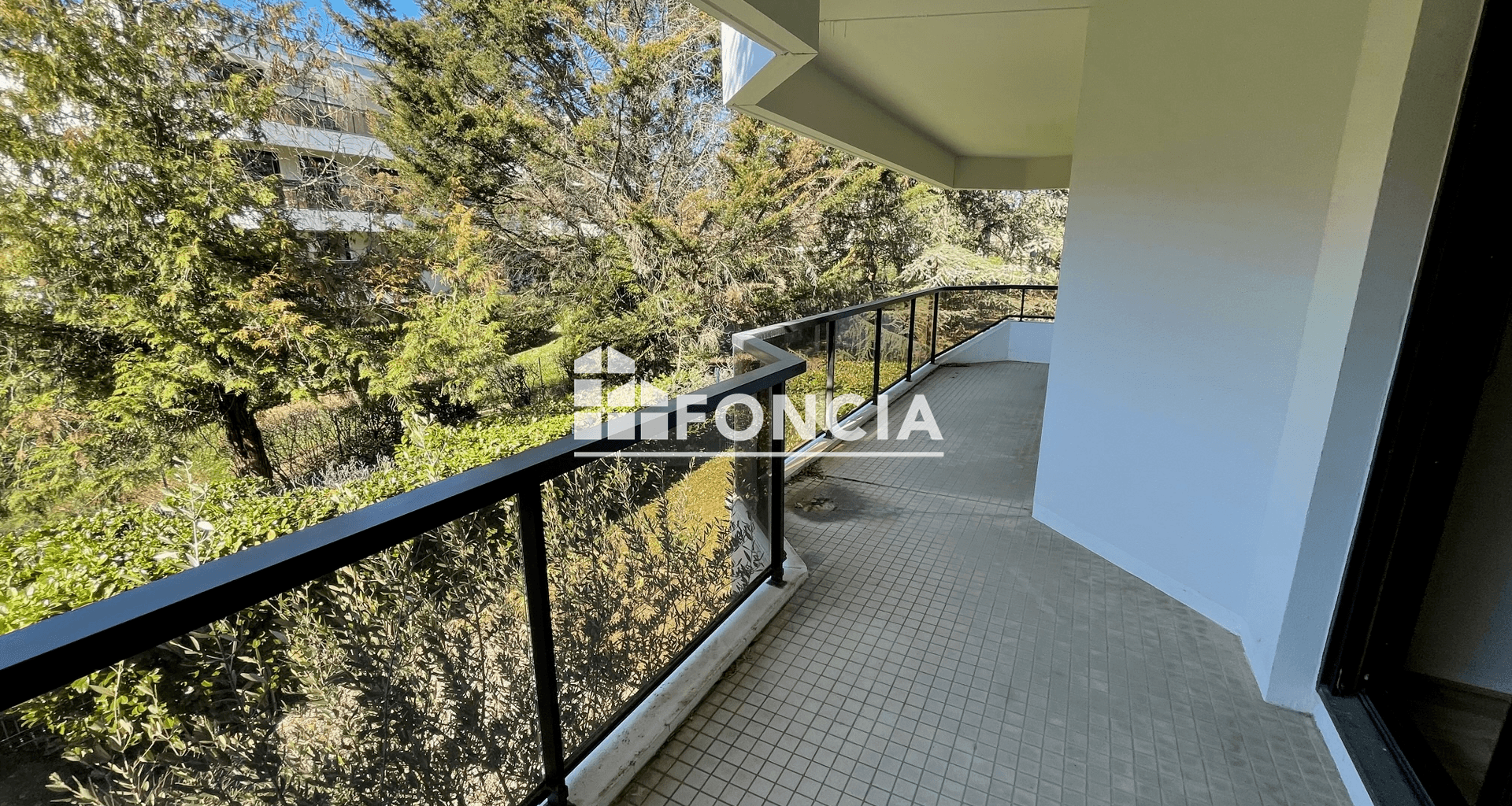 Appartement 4 pièces (99.8 m²) à louer - ÉCully (69130)