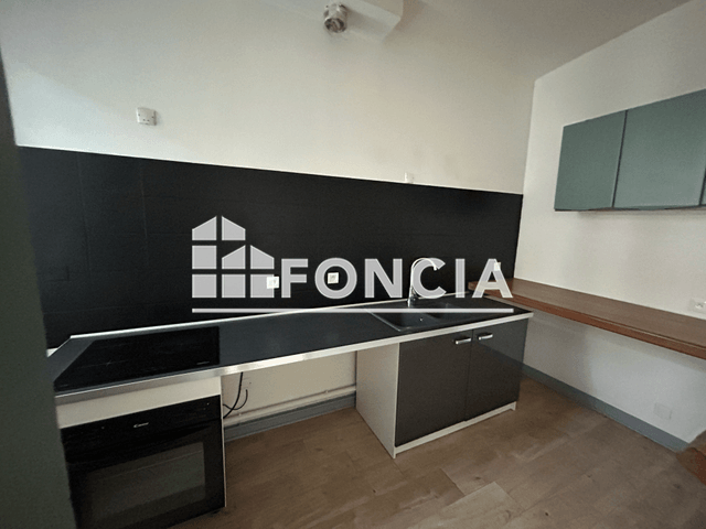 Appartement 3 pièces (72 m²) à louer - Rochefort (17300)