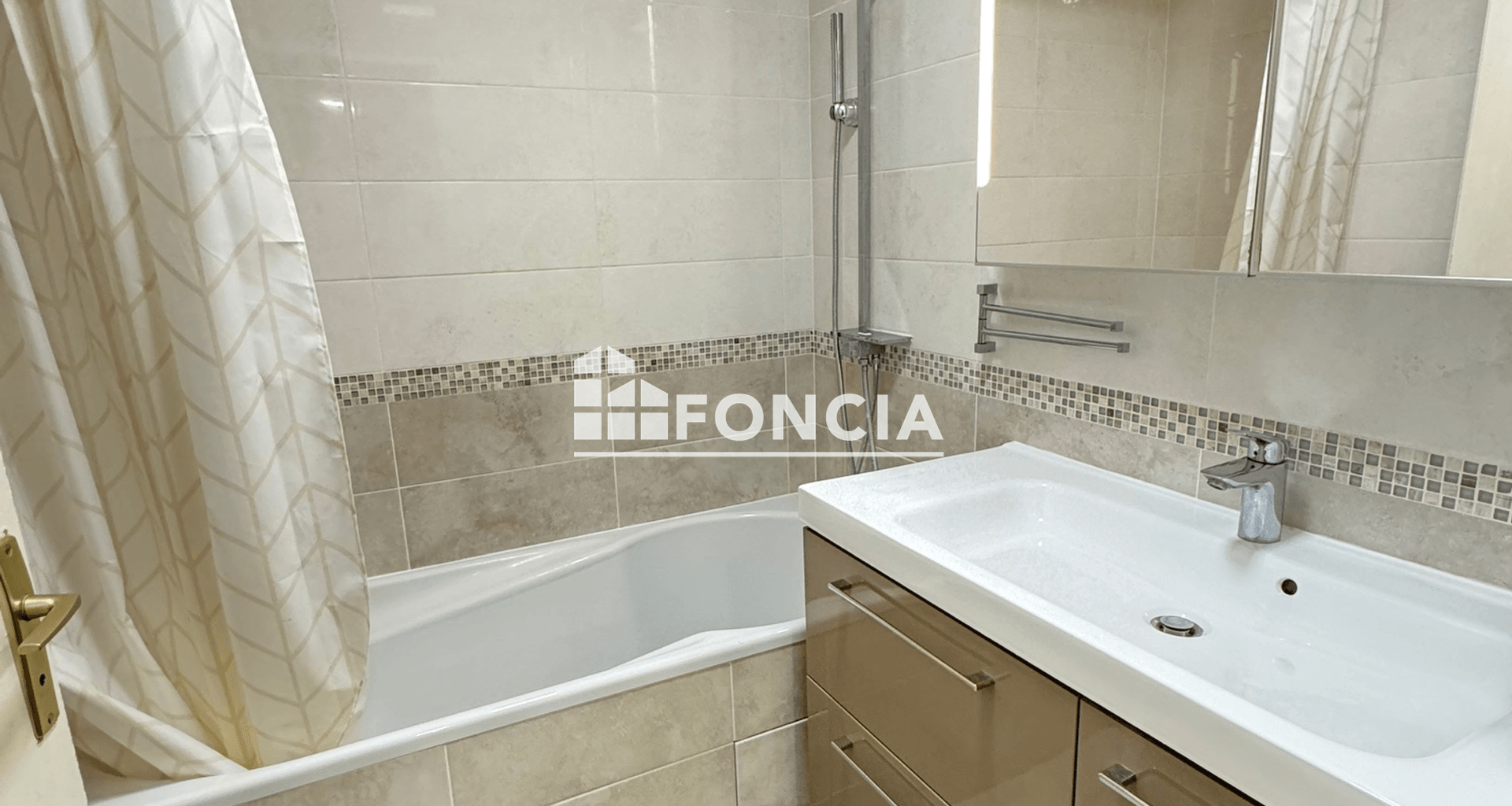 Appartement 3 pièces (64.48 m²) à louer - Rueil-malmaison (92500)