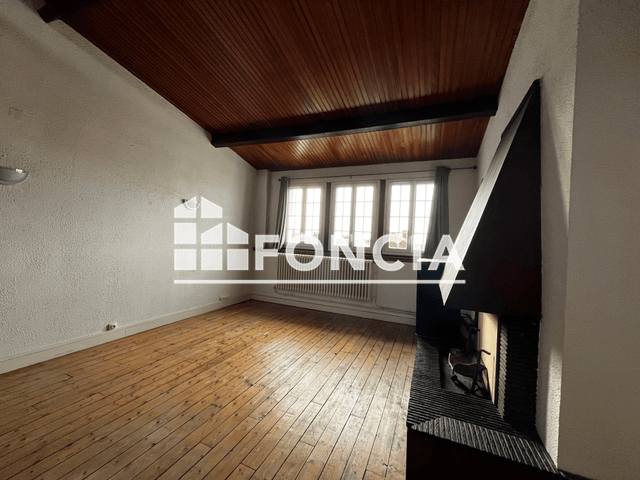 Appartement 4 pièces (120 m²) à louer - Charleville-mézières (08000)