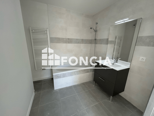 Appartement 2 pièces (50.55 m²) à louer - Cluses (74300)
