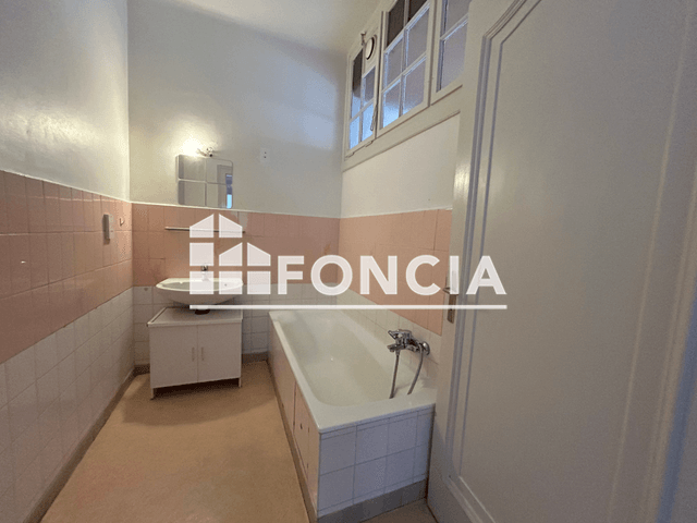 Appartement 2 pièces (62.8 m²) à louer - Strasbourg (67000)