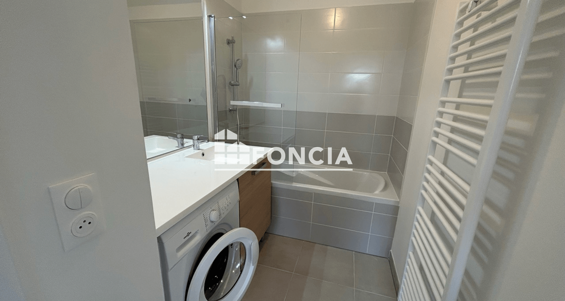 Appartement 4 pièces (77.2 m²) à louer - La Rochelle (17000)