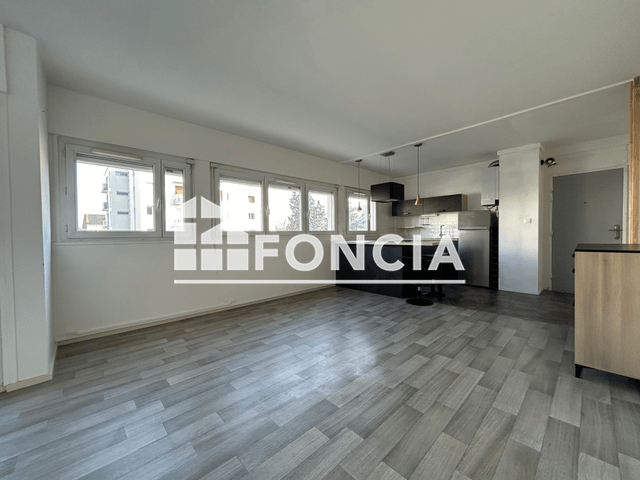 Appartement 5 pièces (83.5 m²) à louer - Chatellerault (86100)