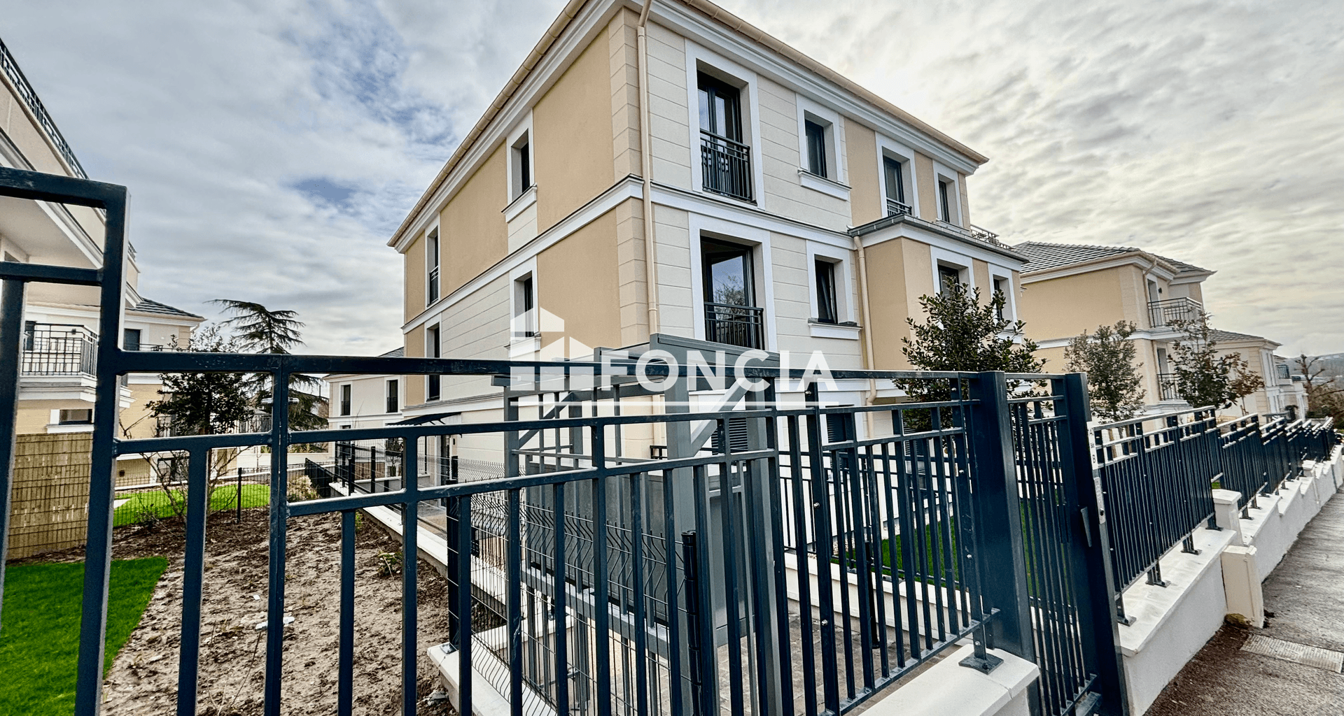 Studio meublé (22.95 m²) à louer - Viroflay (78220)