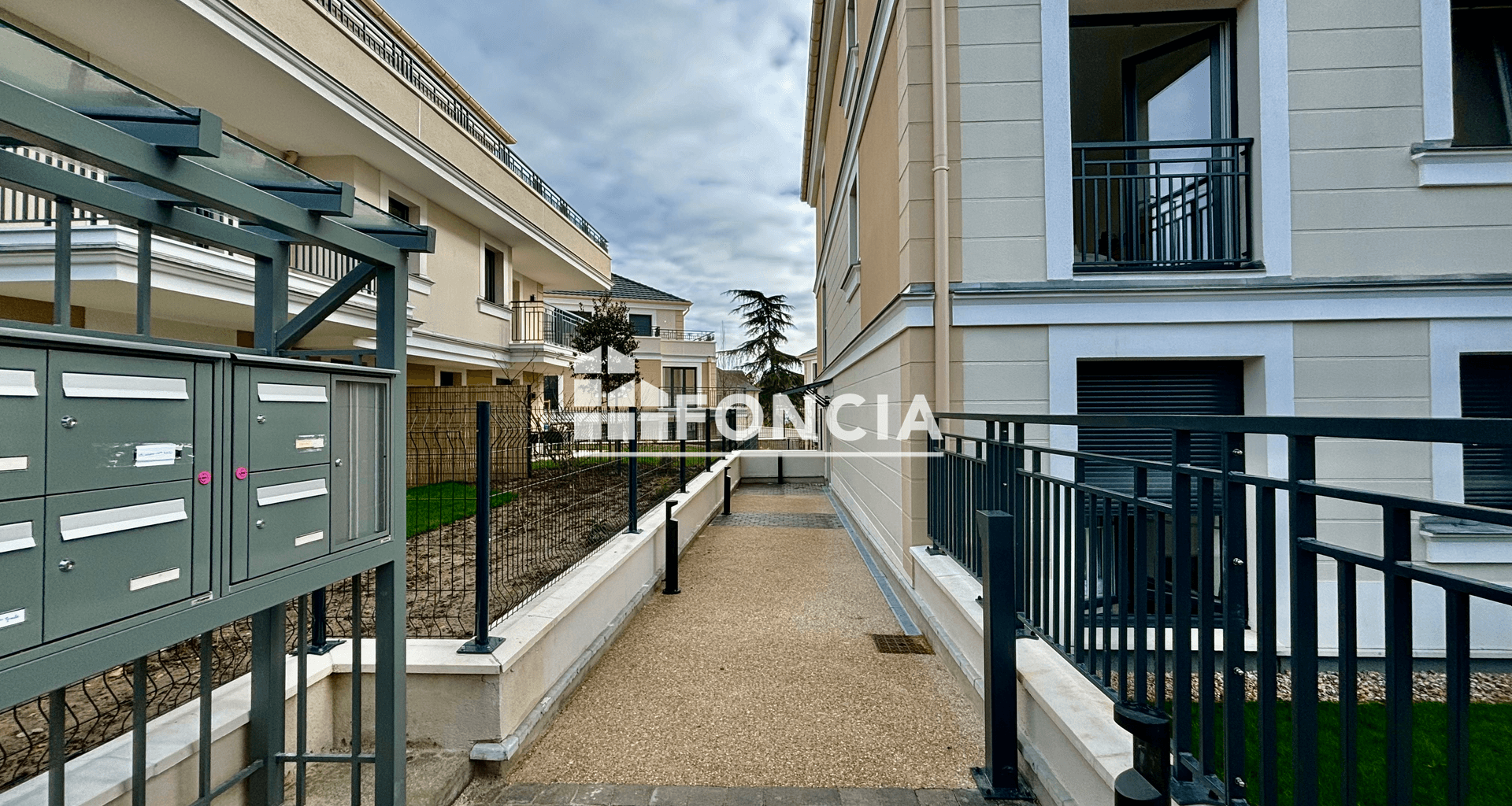 Studio meublé (22.95 m²) à louer - Viroflay (78220)