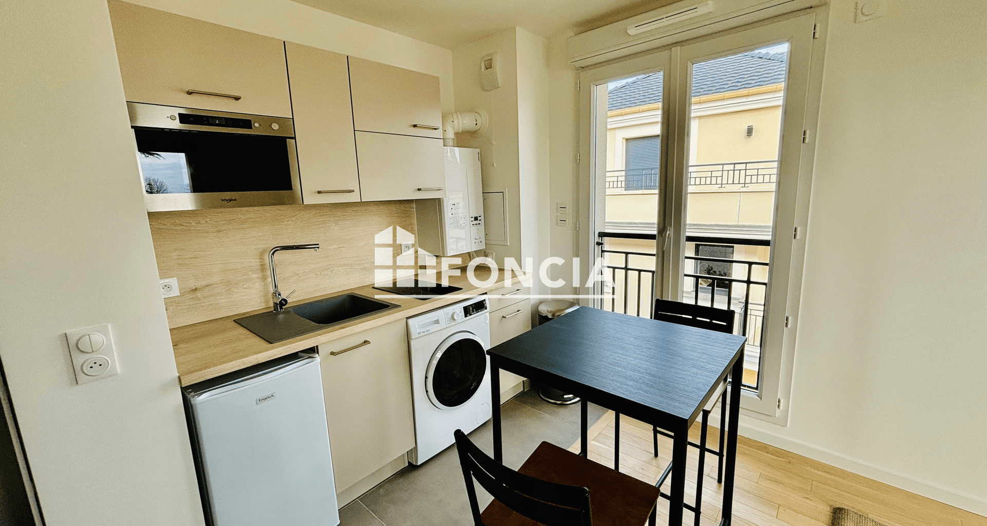 Studio meublé (22.95 m²) à louer - Viroflay (78220)