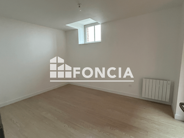 Appartement 2 pièces (61.47 m²) à louer - Armentieres (59280)