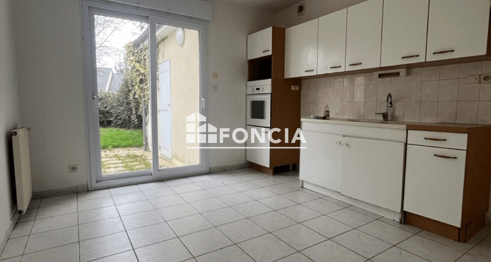 Maison 5 pièces (130.2 m²) à louer - Sablé-sur-sarthe (72300)