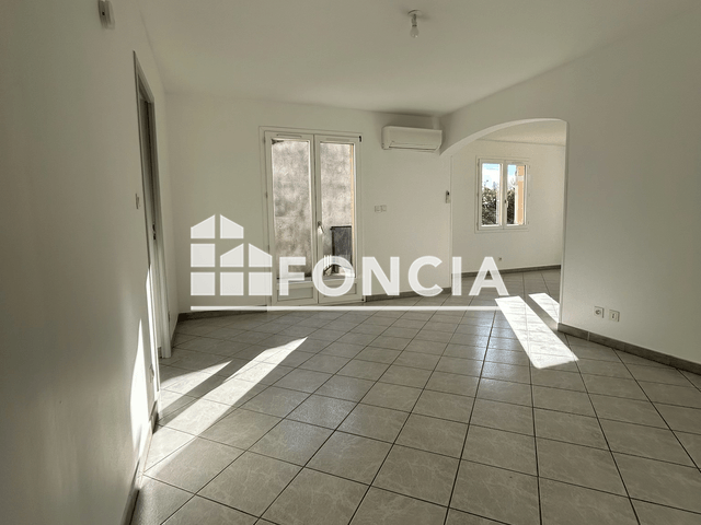 Maison 7 pièces (126.2 m²) à louer - Manduel (30129)