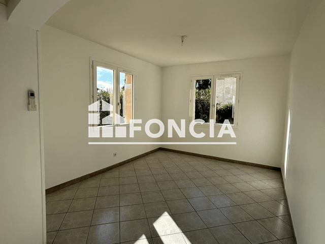 Maison 7 pièces (126.2 m²) à louer - Manduel (30129)