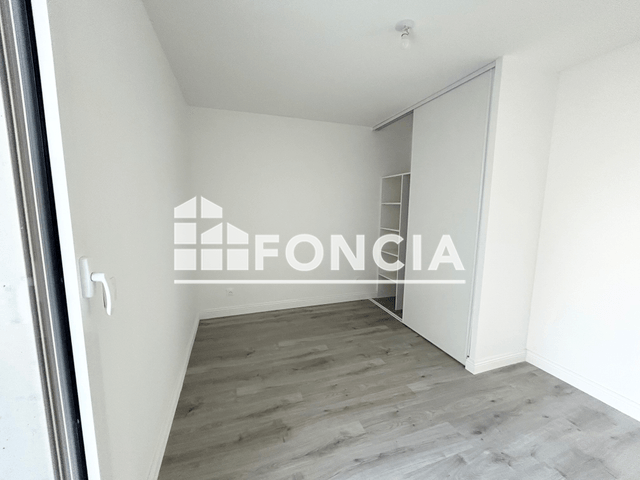 Appartement 3 pièces (67.9 m²) à louer - Bordeaux (33100)