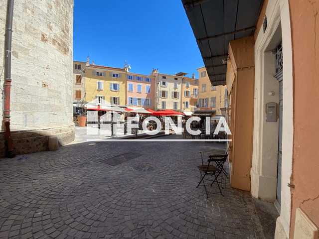 Studio (30.71 m²) à louer - Hyeres (83400)