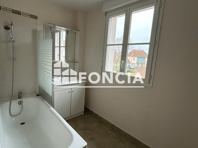 Maison 4 pièces (61.56 m²) à louer - Le Vaudreuil (27100)